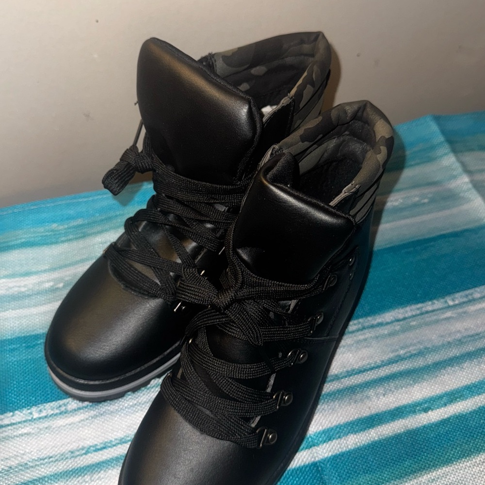 Black Lace-Up Boots with Camo Interior